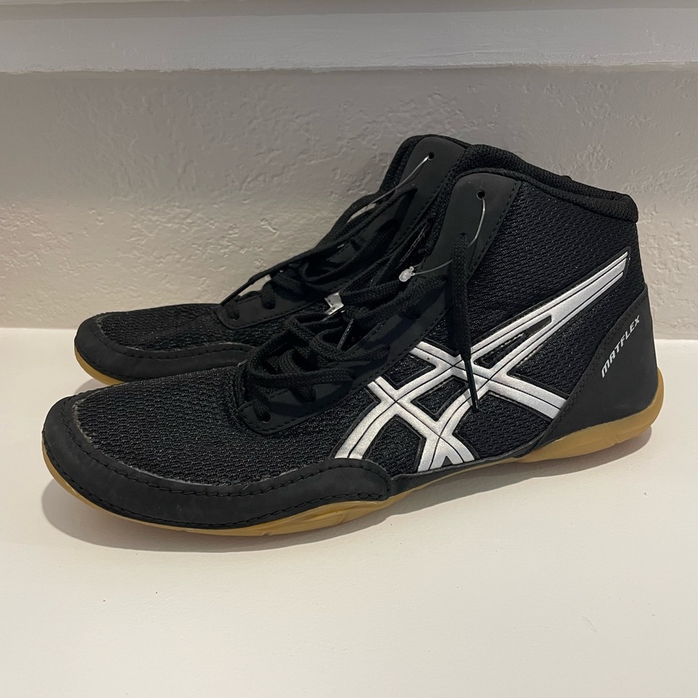 ASICS Matflex Black Size 10.5